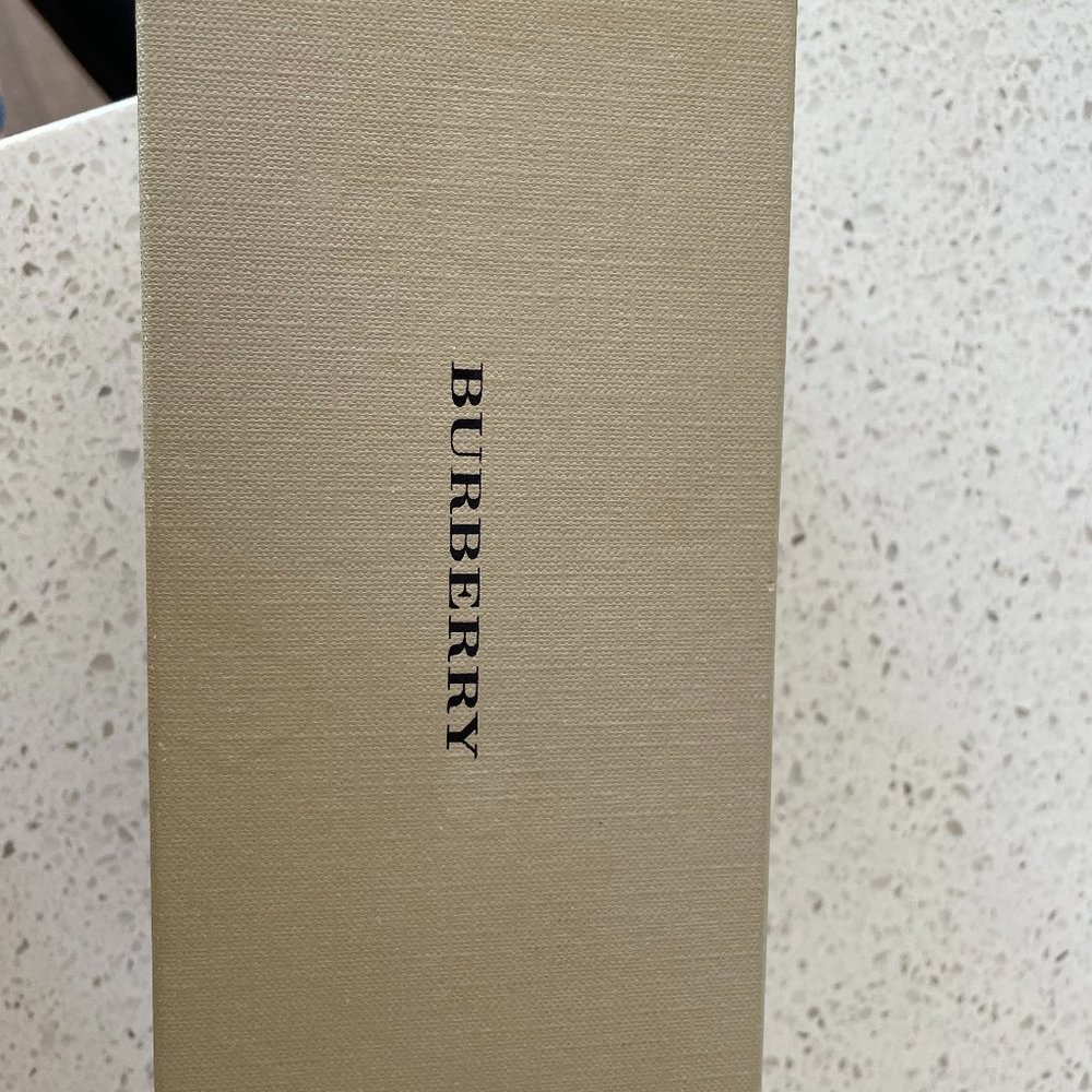 Authentic Burberry Sunglasses Paper Box